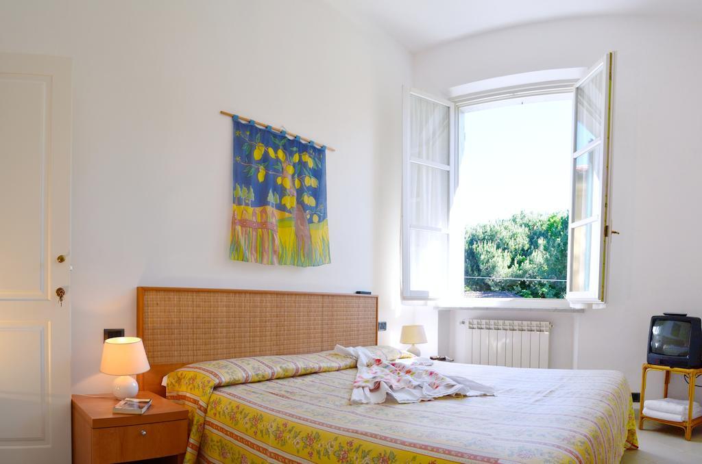 Hotel Villa Fiorisella Marina di Massa Chambre photo