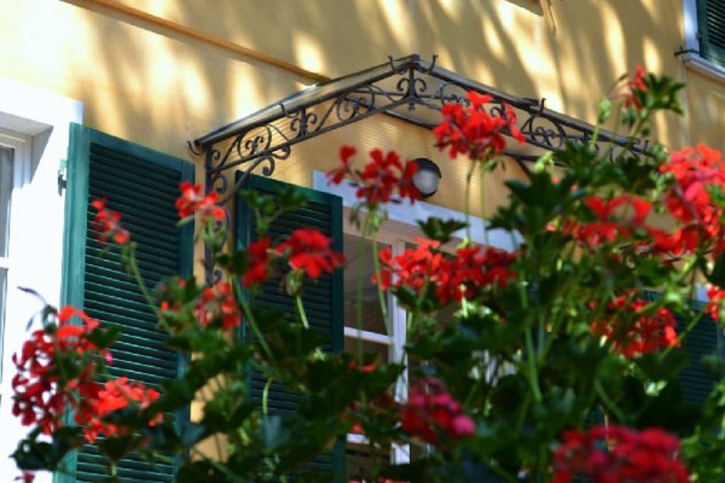 Hotel Villa Fiorisella Marina di Massa Extérieur photo