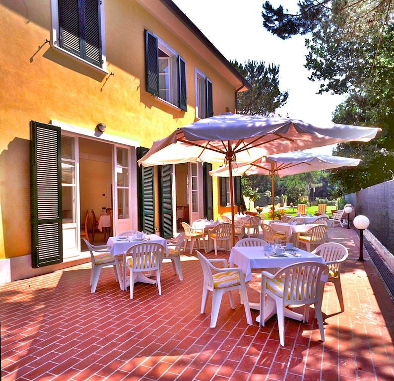 Hotel Villa Fiorisella Marina di Massa Extérieur photo